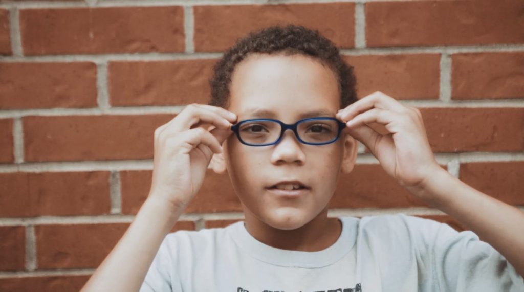 6 Tips on How to Make Your Child Wear Eyeglasses – Youreyewearguide.com